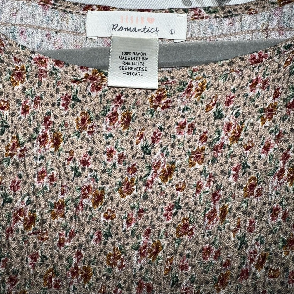 Like New long Sleeve Top - Picture 2 of 4